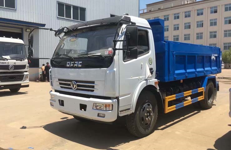 東風(fēng)多利卡6-8立方密封自卸式垃圾車