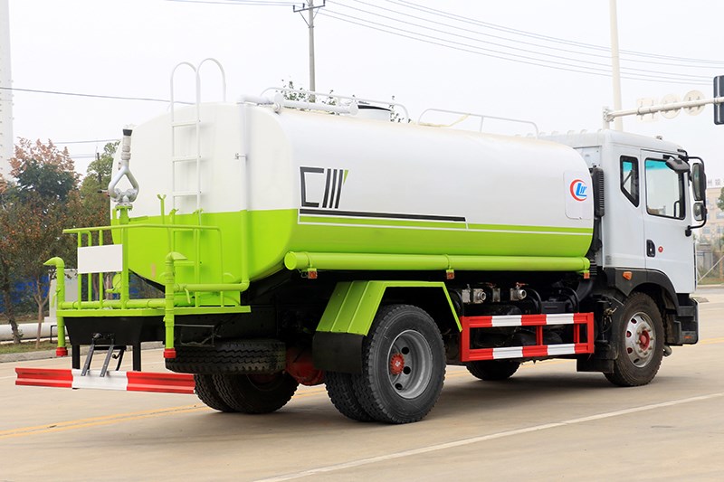 東風12-15噸灑水車