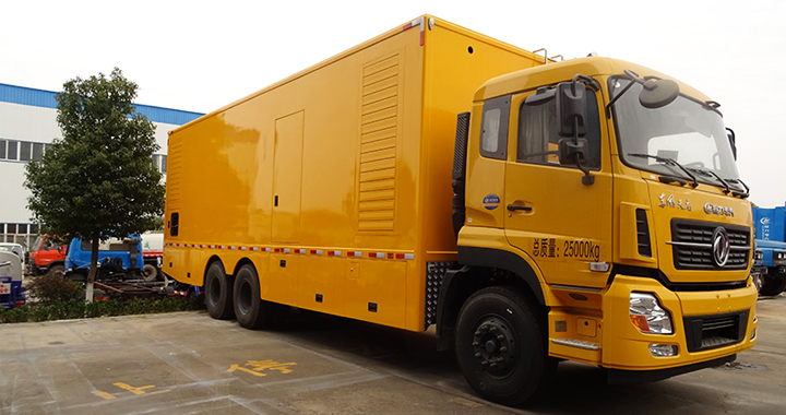 東風天龍移動應急電源車