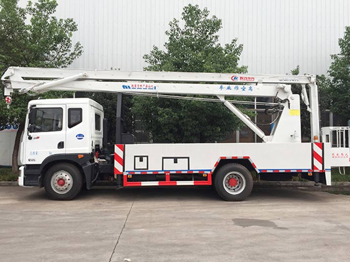 東風D9高空作業(yè)車