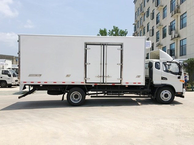 (廂長(zhǎng)5.2米)江淮駿鈴一排半冷藏車