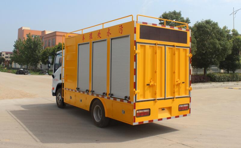 大運(yùn)國五黃牌污水處理車