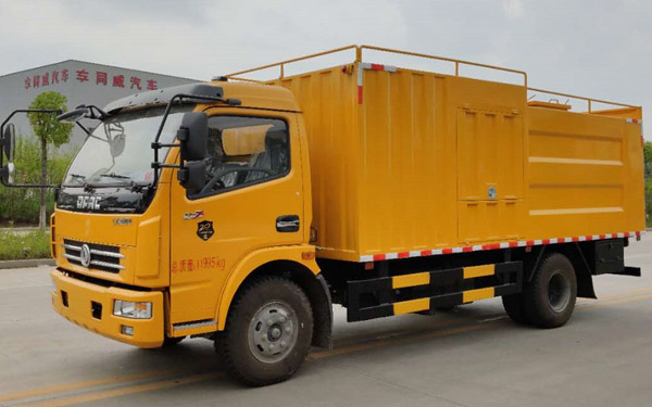 東風(fēng)D7污水處理車(chē)（黃牌）