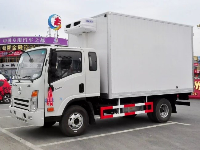 (廂長3.75米)大運(yùn)一排半冷藏車