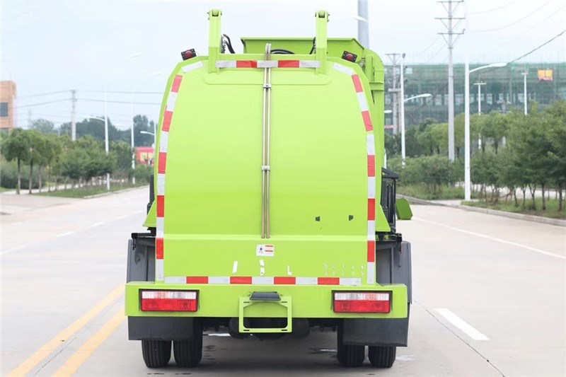 國六小多利卡5方 餐廚垃圾車(方罐)