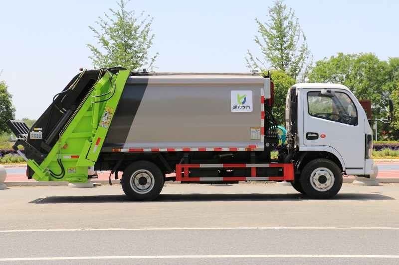 國(guó)六小多利卡 6方 壓縮垃圾車(chē)