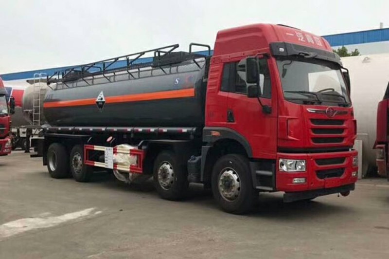 解放前四后六18.1方液堿(硫酸)運輸車